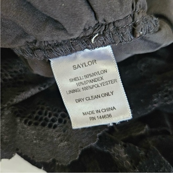 Saylor Kacey Mini Cocktail Dress Long Sleeve Black Burnout Lace Size Small - Picture 11 of 13